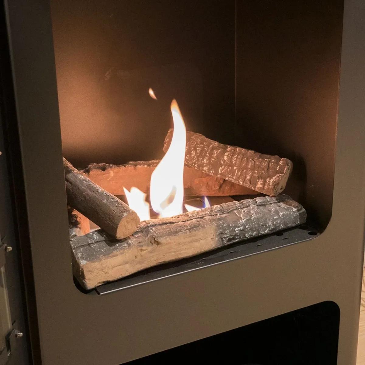 ScandiFlames Cocoon Fires Aeris Bioethanol Kamin Deckenmontage-Set, poliertes Kupfe