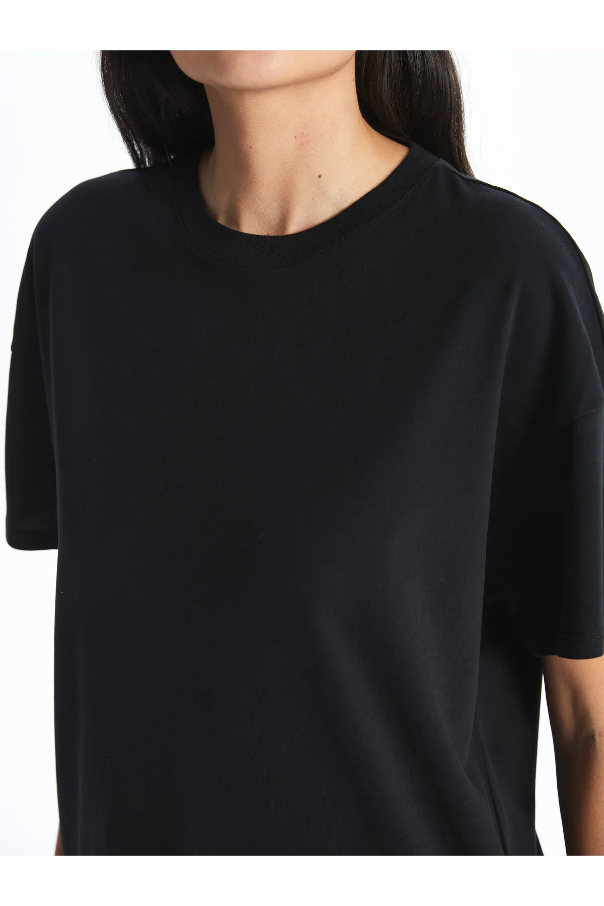 LC Waikiki  Einfarbiges, kurzärmliges, übergroßes Damen-T-Shirt mit Rundhalsausschnitt