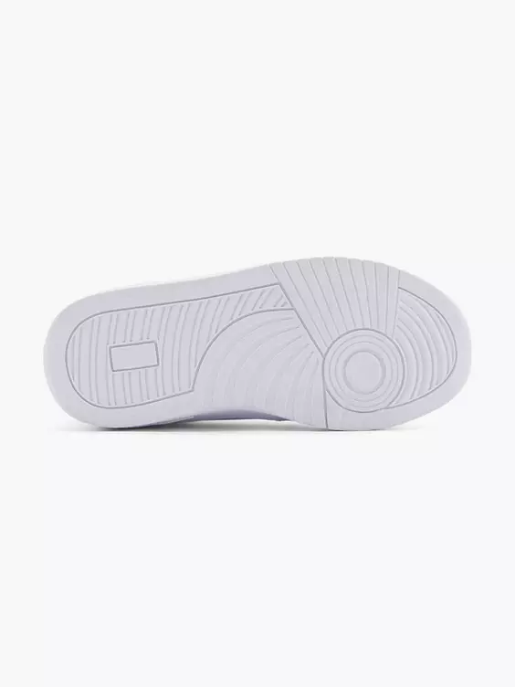 Stitch Sneaker