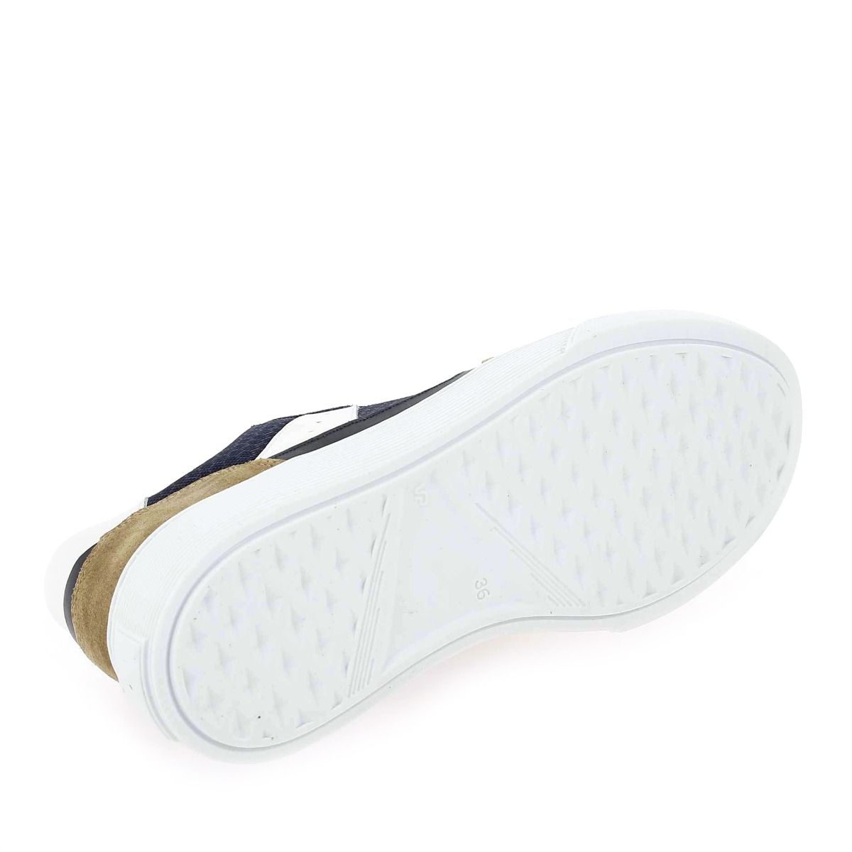 Bullboxer  AOP009E5L_ - Marine Beige