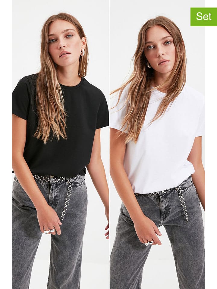 trendyol 2er-Set: Shirts in Schwarz/ Weiß günstig kaufen