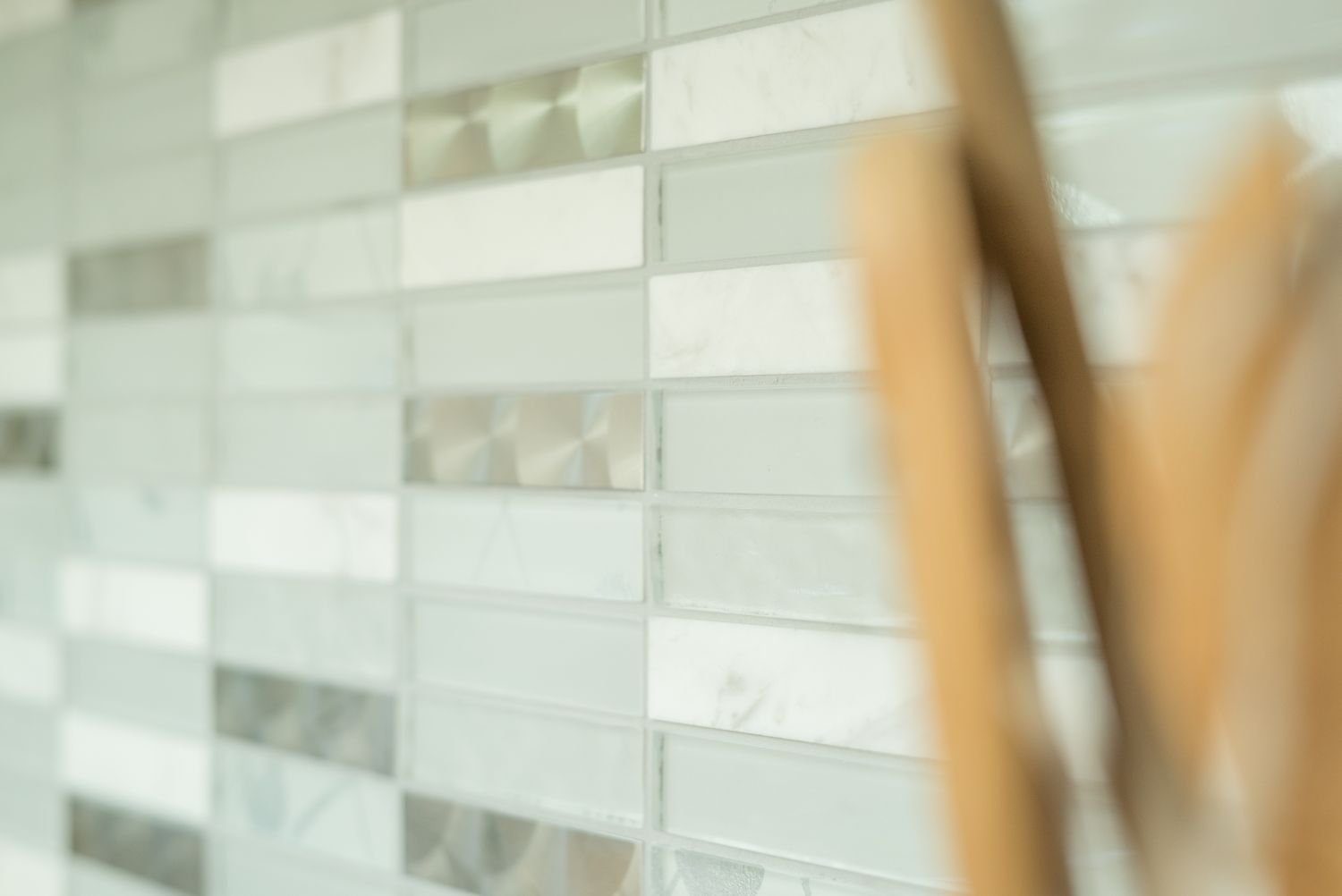 Mosani Mosaikfliesen Glasmosaik Naturstein Edelstahl Mosaik weiß glänzend / 10 Matten