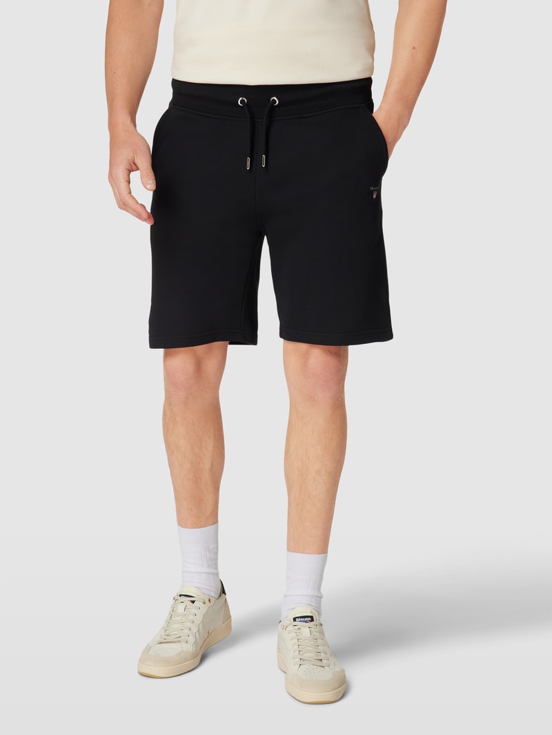 Sweatshorts mit Label-Stitching in schwarz