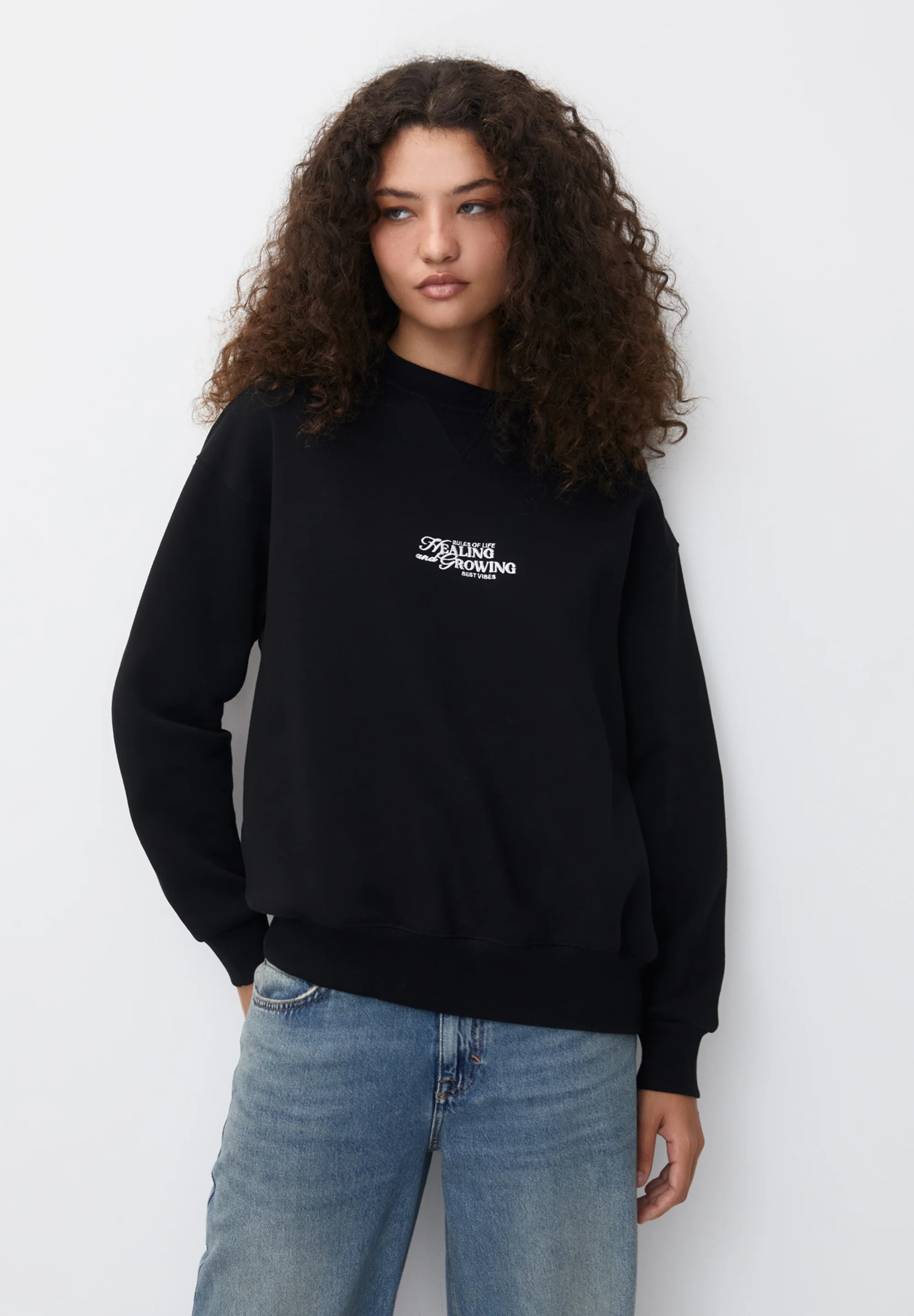Sudadera PULL&BEAR BORDADA