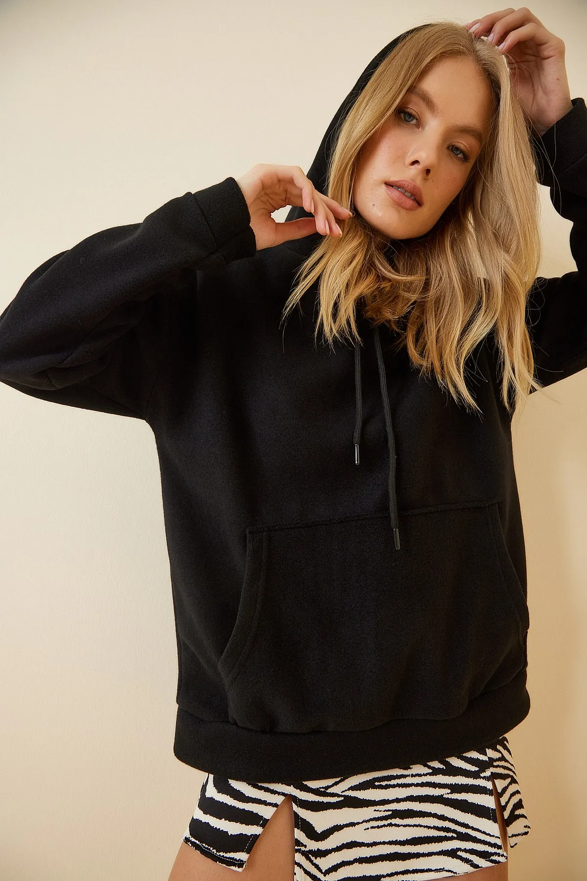 Happiness İstanbul  Sweatshirt - Schwarz - Regular Fit