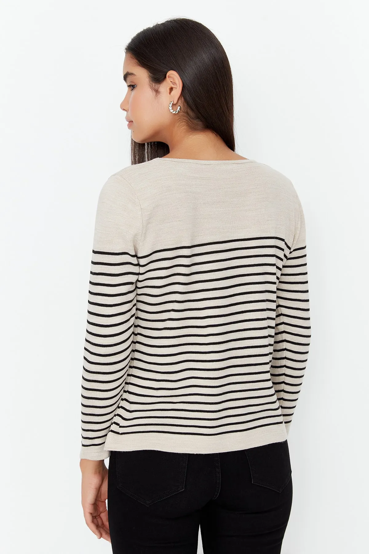Trendyol Collection  Steinfarbener Basic-Strickpullover mit Streifen TWOAW23KZ01846