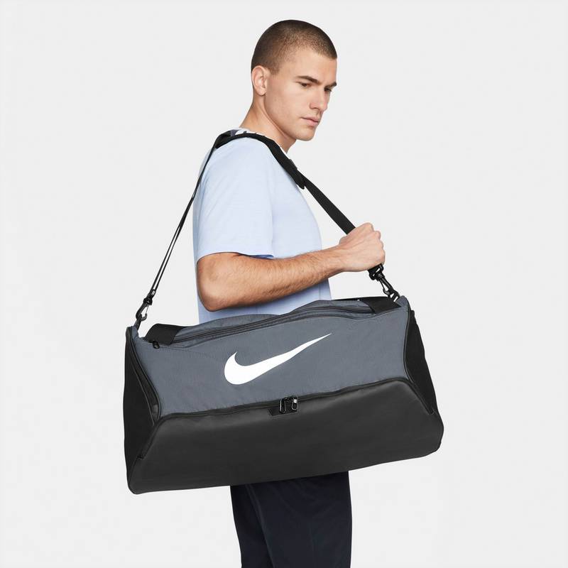 Nike Brasilia M-60L Sporttasche