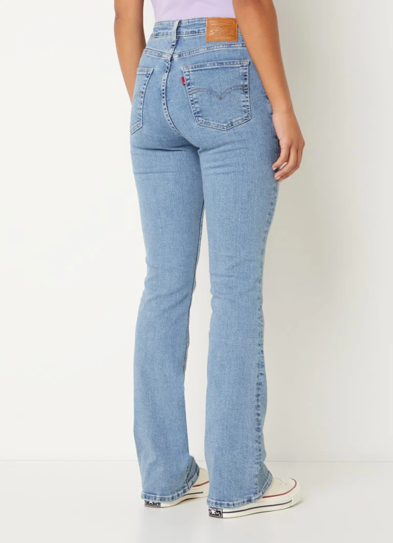 Levi's 725 traperice visokog struka s bootcutom, srednje prane boje