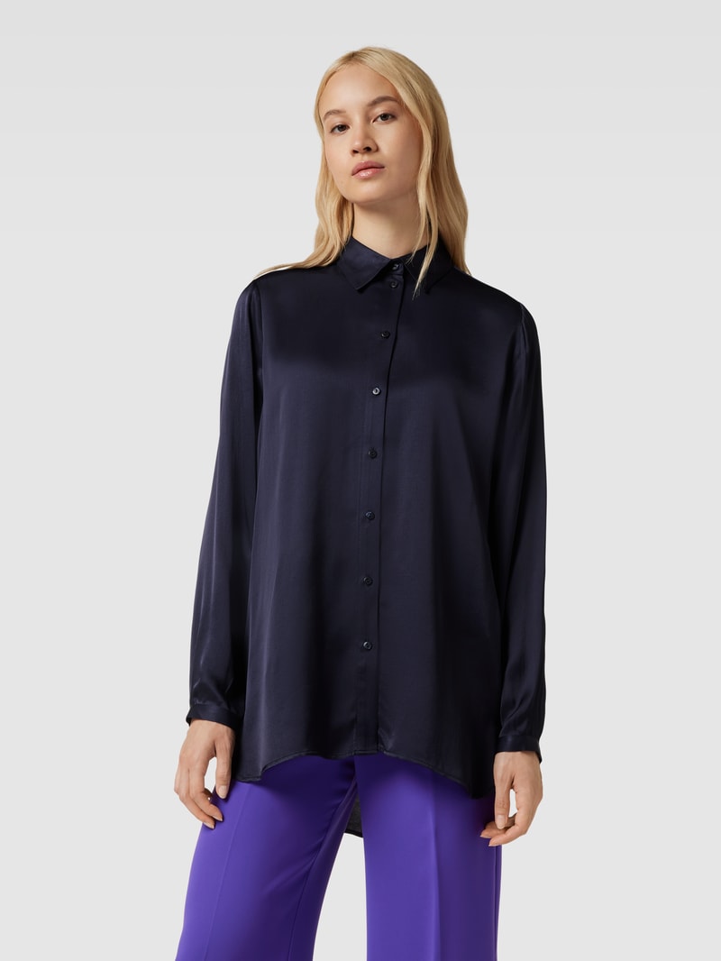 Hemdbluse mit verlängertem Rückenteil in marineblau