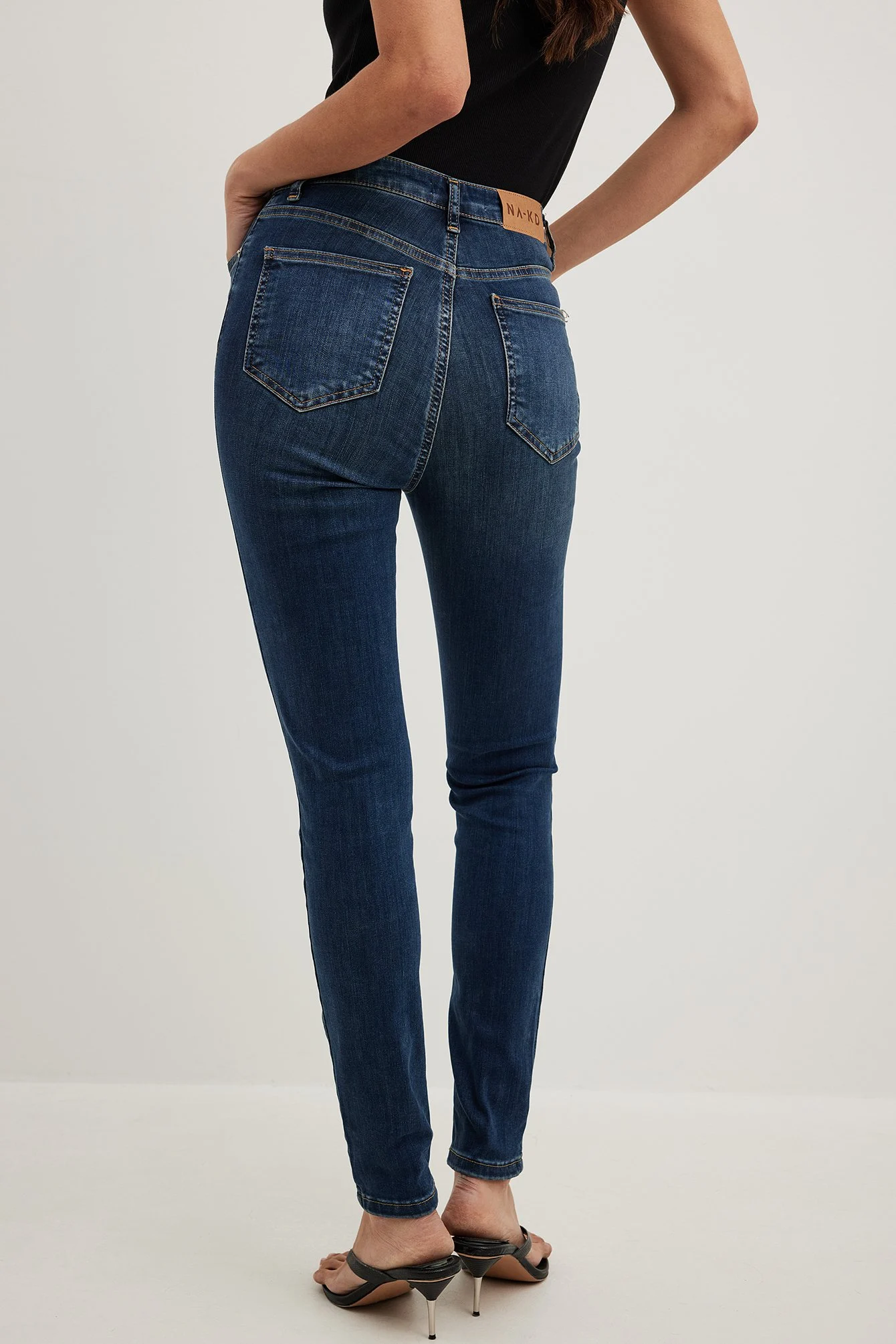 Skinny-Jeans mit Stretchanteil und hoher Taille
