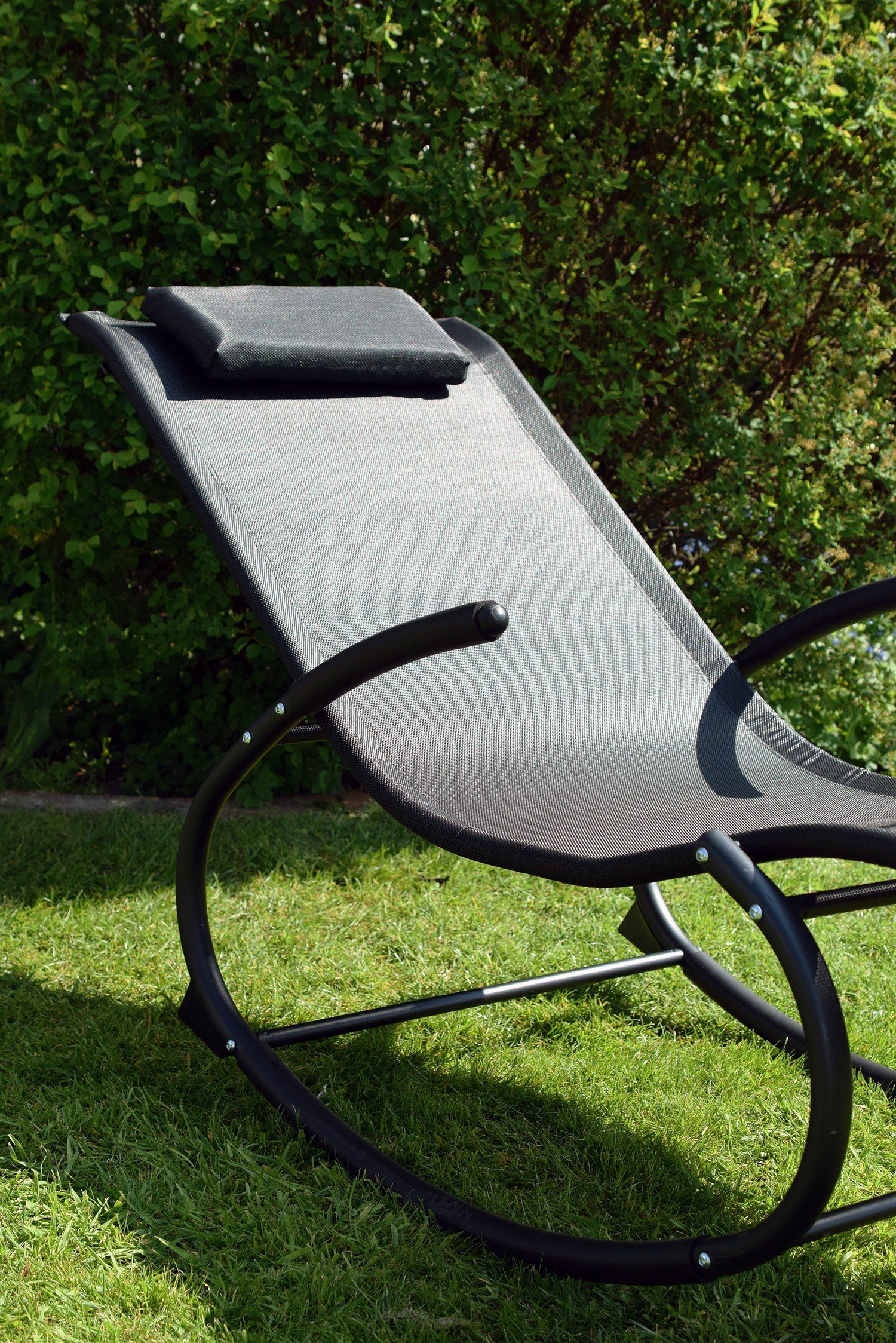 CHILLROI Gartenliege Gartenliege Schaukelliege schwarz, 1 Stück, 1-tlg, mit Kopfkissen