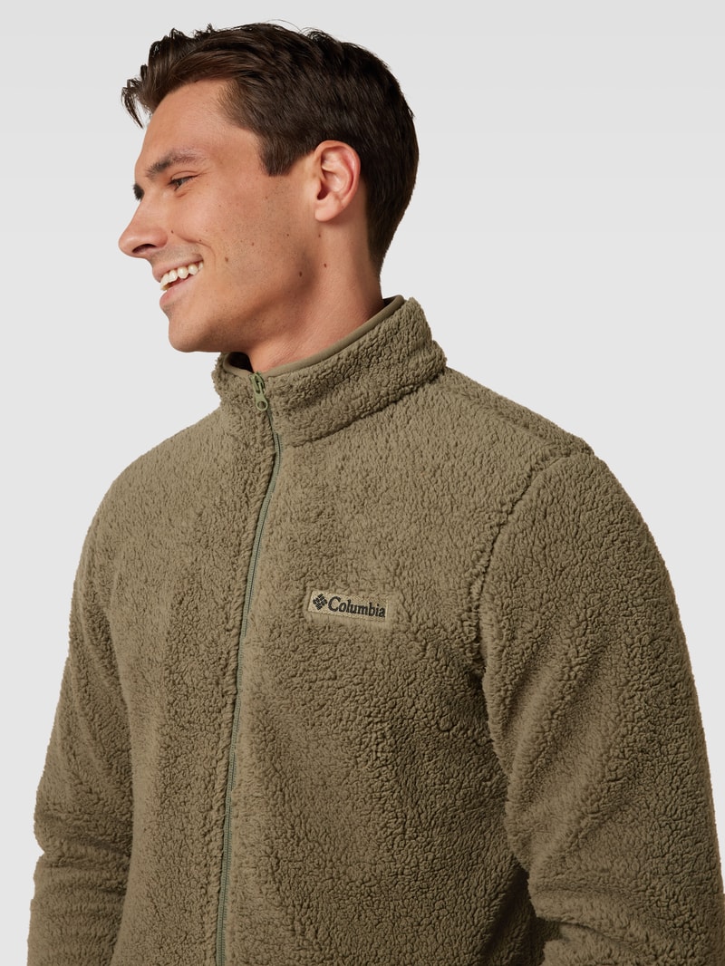 Sweatjacke aus Teddyfell in olivgrün