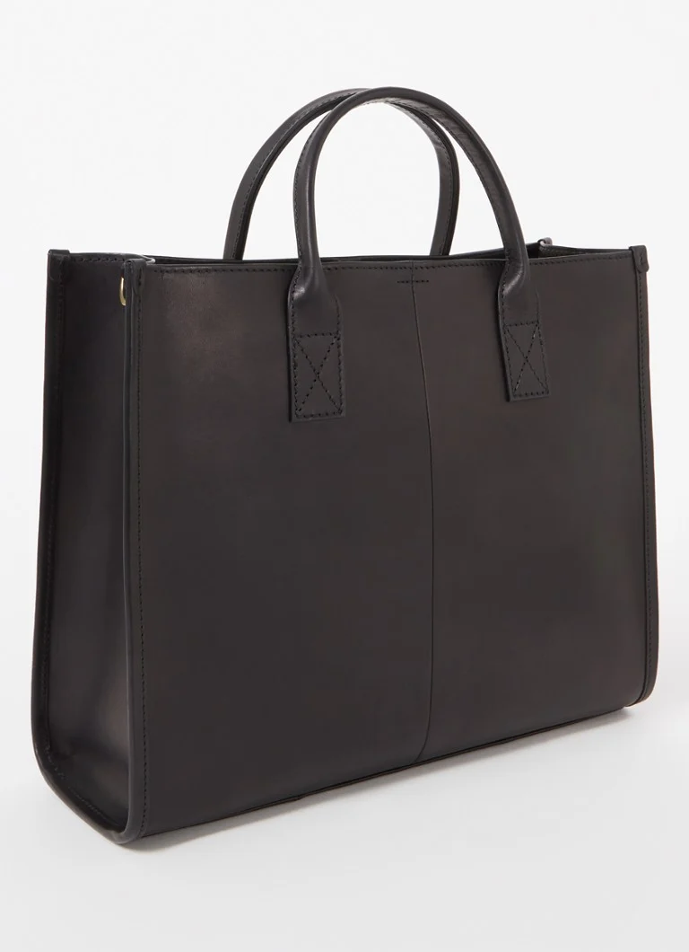 Geantă de mână din piele O My Bag Jackie cu curea de umăr detașabilă.