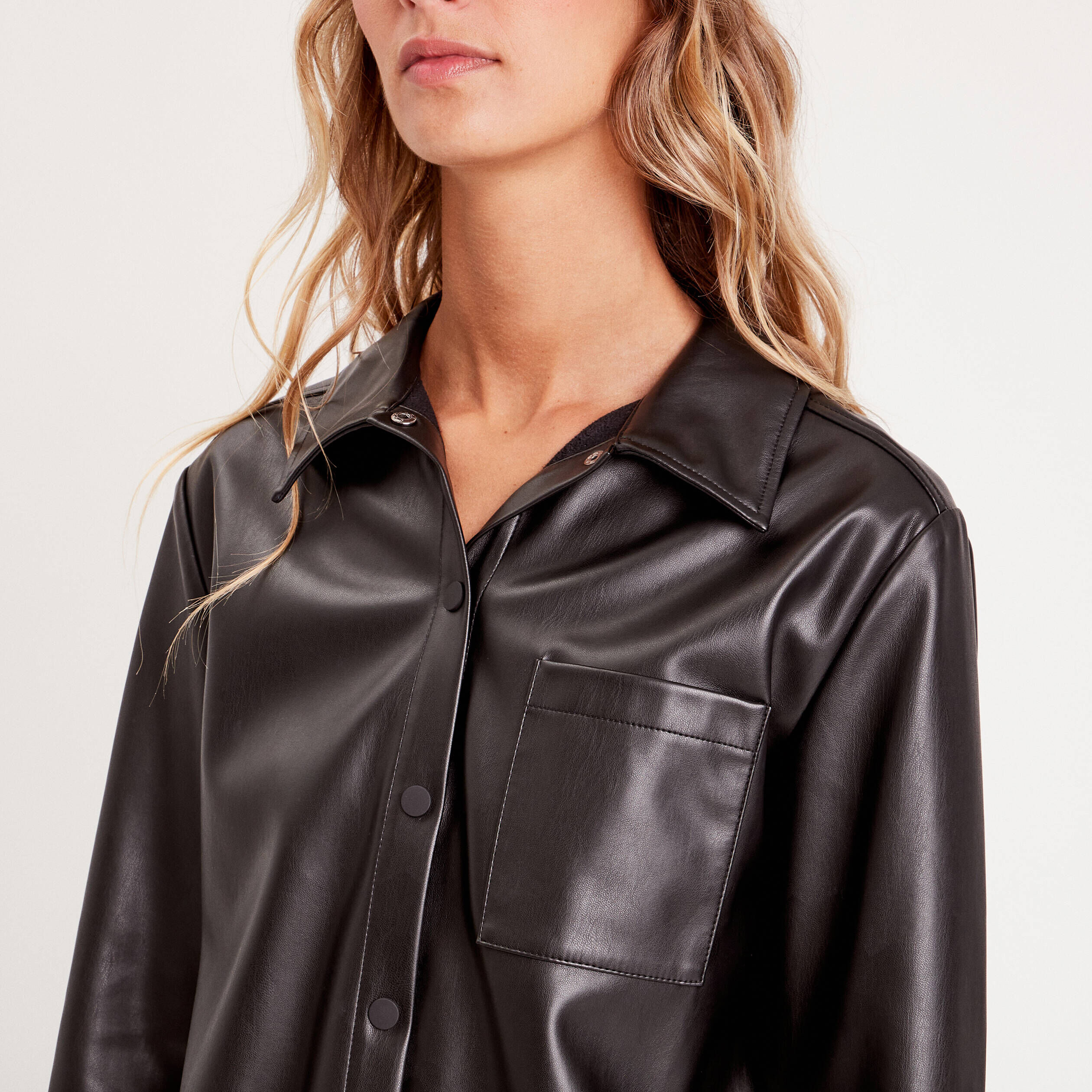 Surchemise simili cuir noir femme | Cache Cache