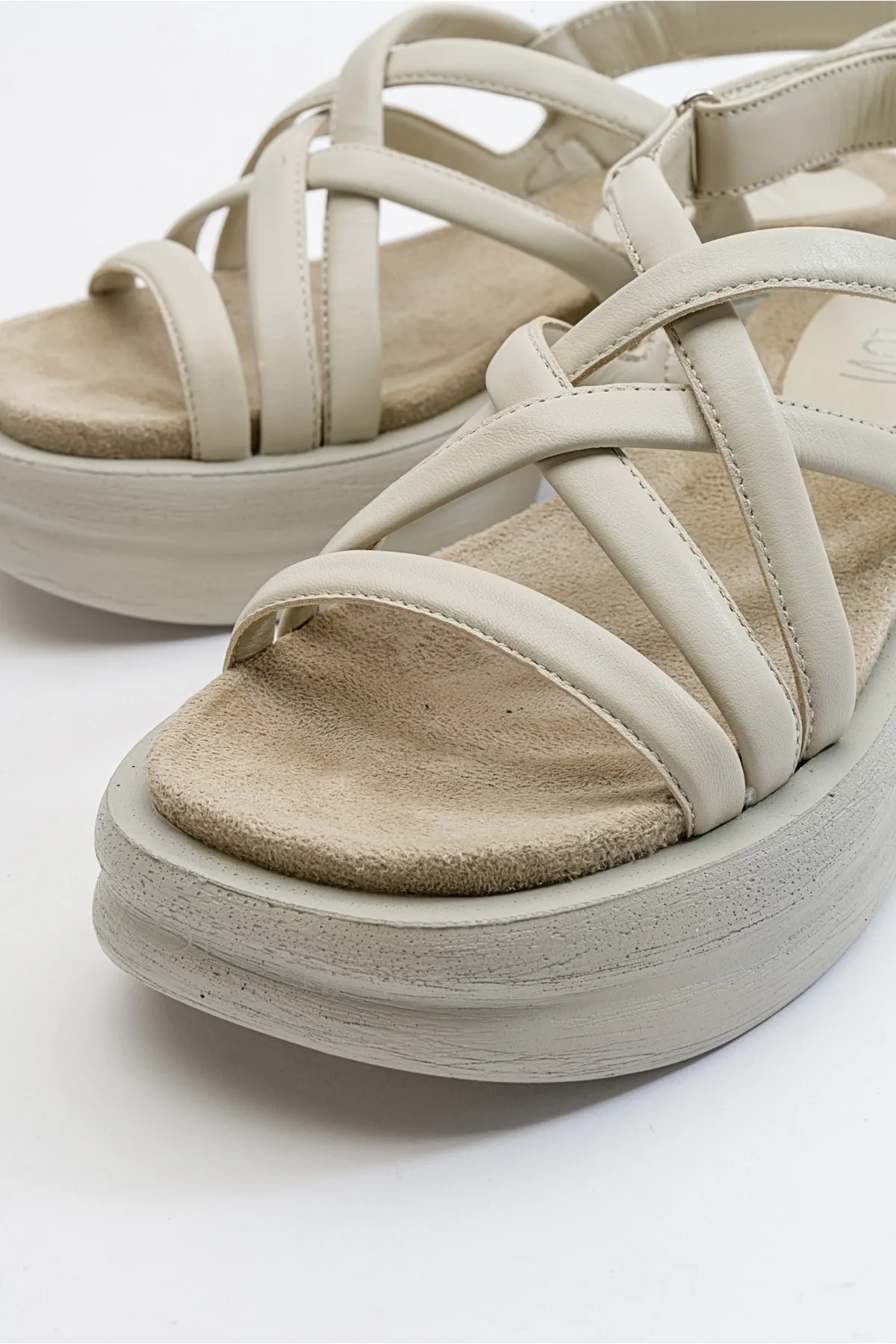 LuviShoes  Senza Beige Skin Echtleder Damensandalen