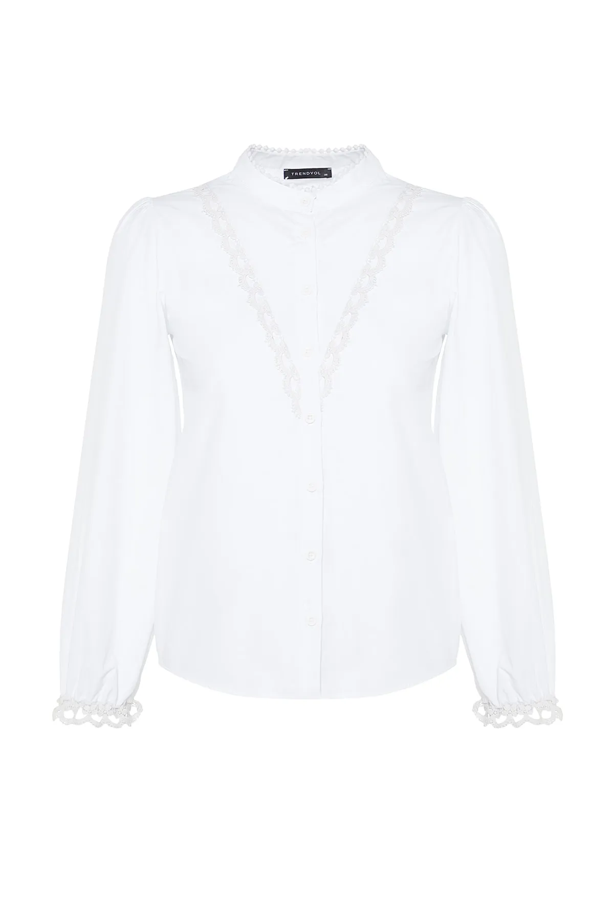 Trendyol Collection  Weißes Spitzenhemd aus Baumwolle - Regular Fit TWOAW21GO0077