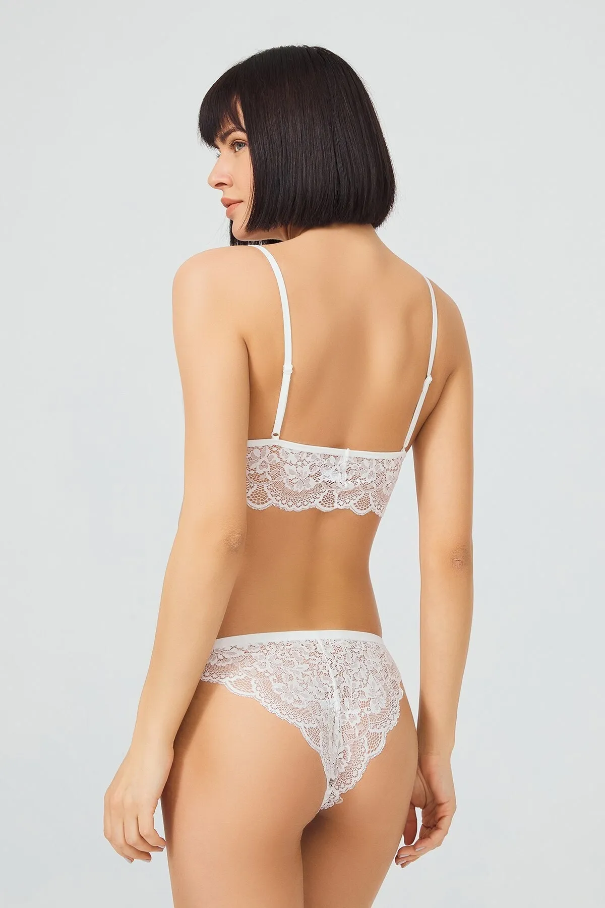Cottonhill  Transparentes, bügelloses BH-Set aus cremefarbener Spitze für Damen
