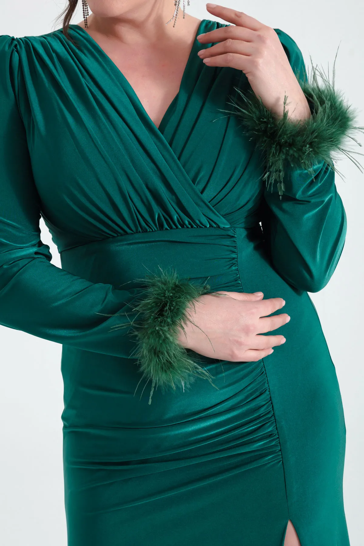 Lafaba  Smaragdgrünes Abendkleid für Damen, zweireihig, mit Kragen, Ärmeln und Federschlitz, Übergröße