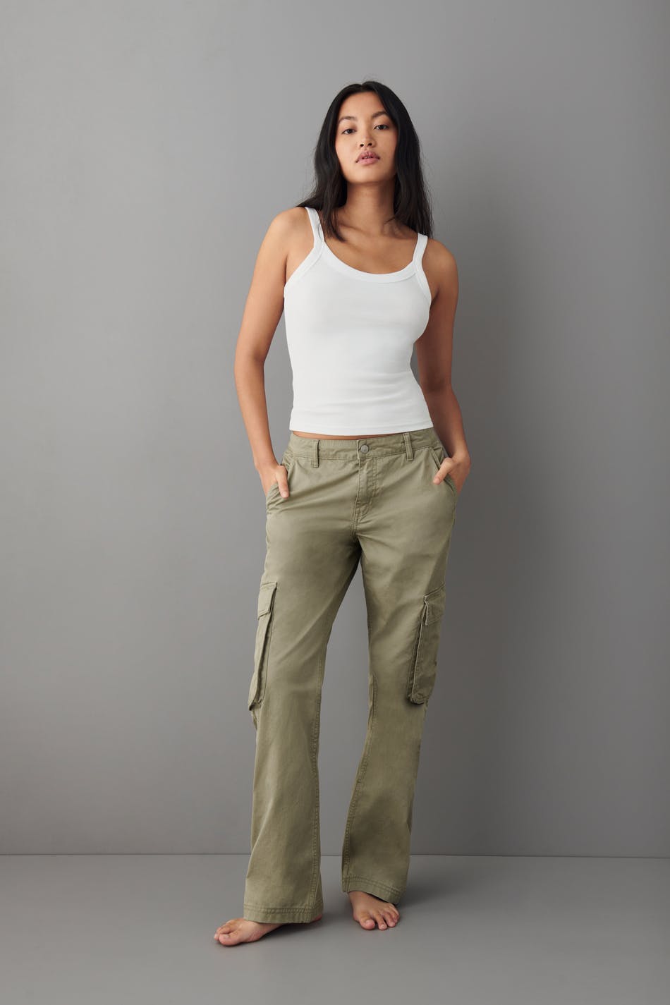 Low waist cargo jeans