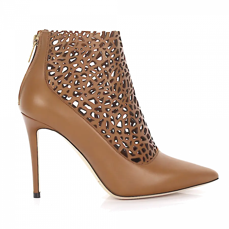 Jimmy Choo - High Heels Stiefeletten Glattleder Kalbsleder perforiert braun - braun