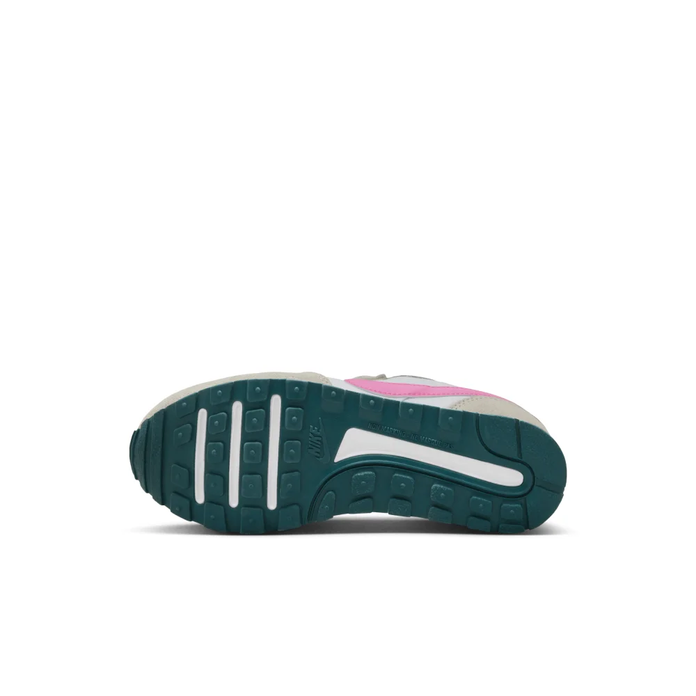Nike MD Valiant CN8559-111 / weiss