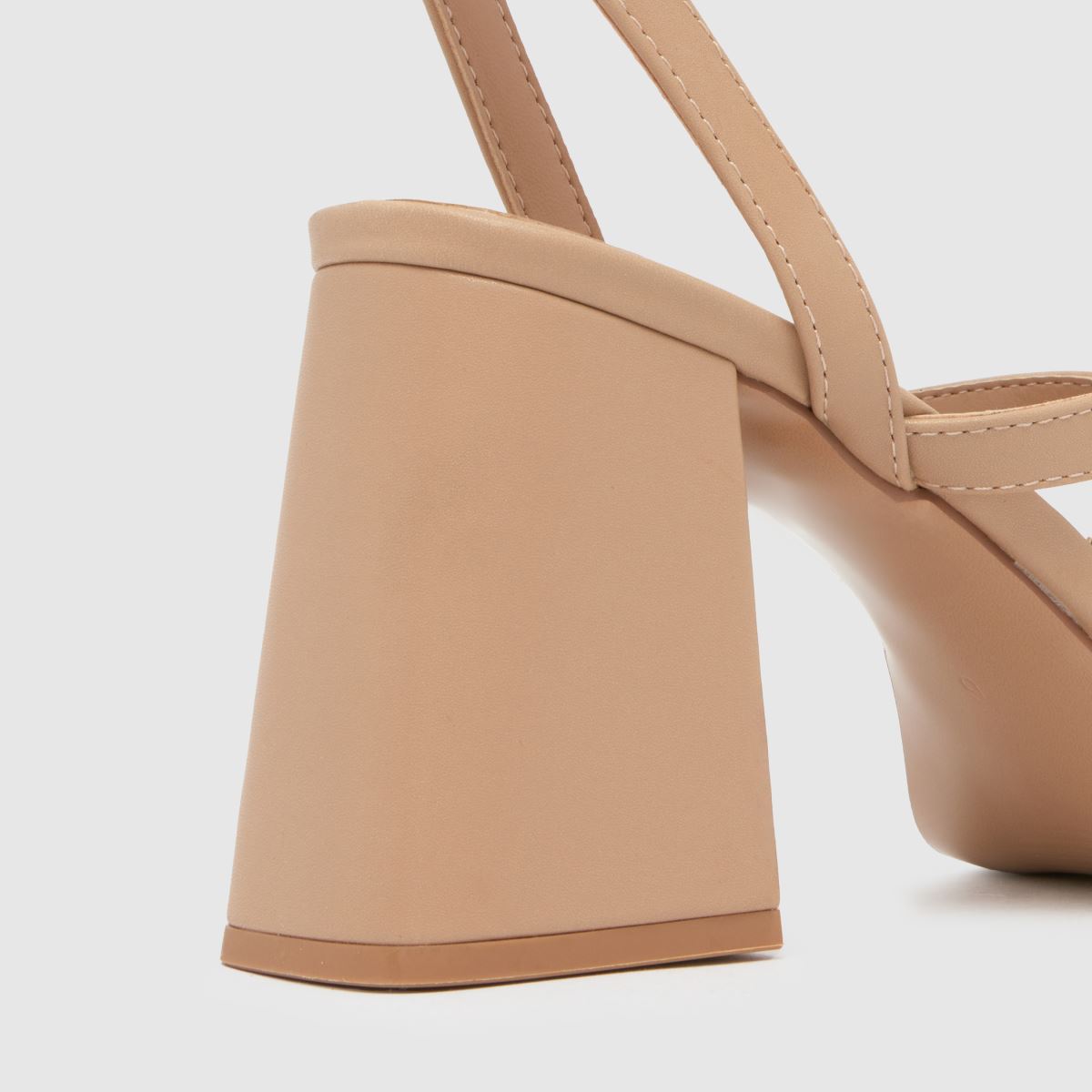 Schuh Star pántos platformos magassarkú natúr színben
