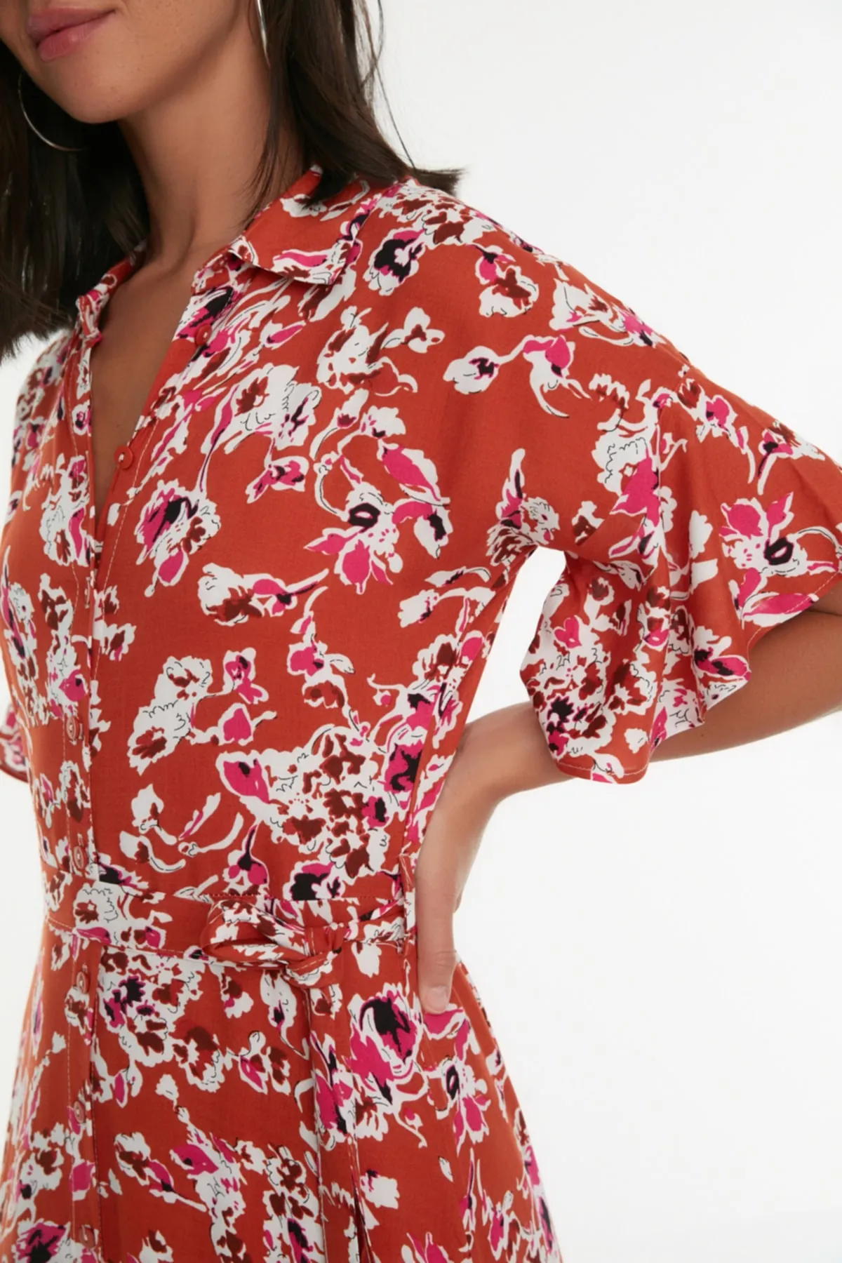 Trendyol Collection  Gefliestes, gewebtes Hemdkleid mit Gürtel TWOSS19EL0094