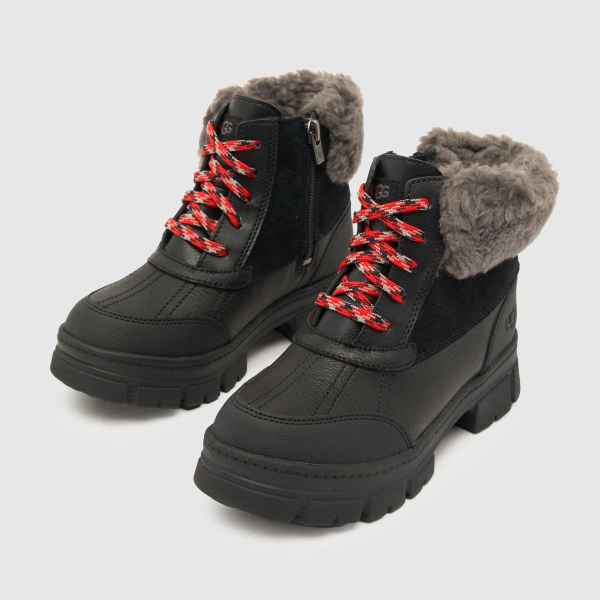 UGG fekete ashton added junior csizma