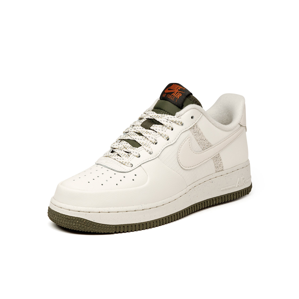 Nike Air Force LV8 1 07 FB8877-001 / schwarz