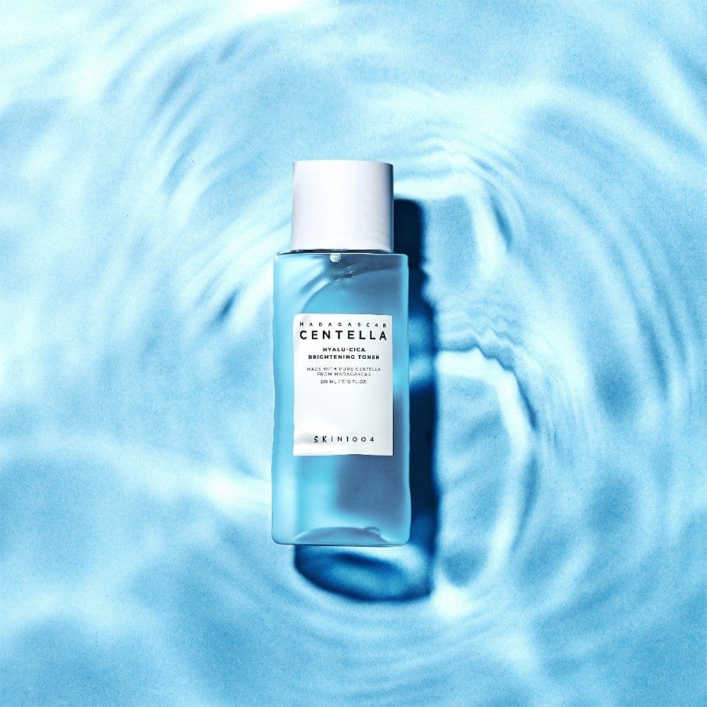 Skin1004 Madagascar Centella Hyalu-Cica Brightening Toner Fluide visage