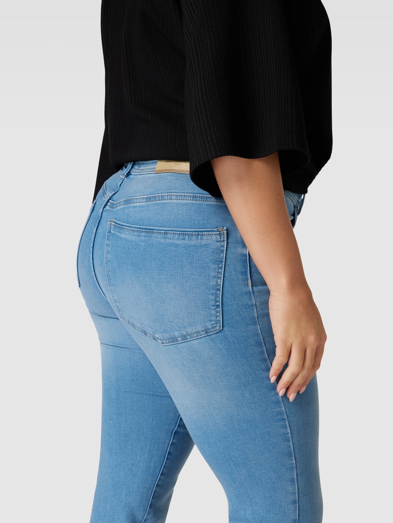 PLUS SIZE Jeans mit Label-Patch Modell 'Sally' in jeans