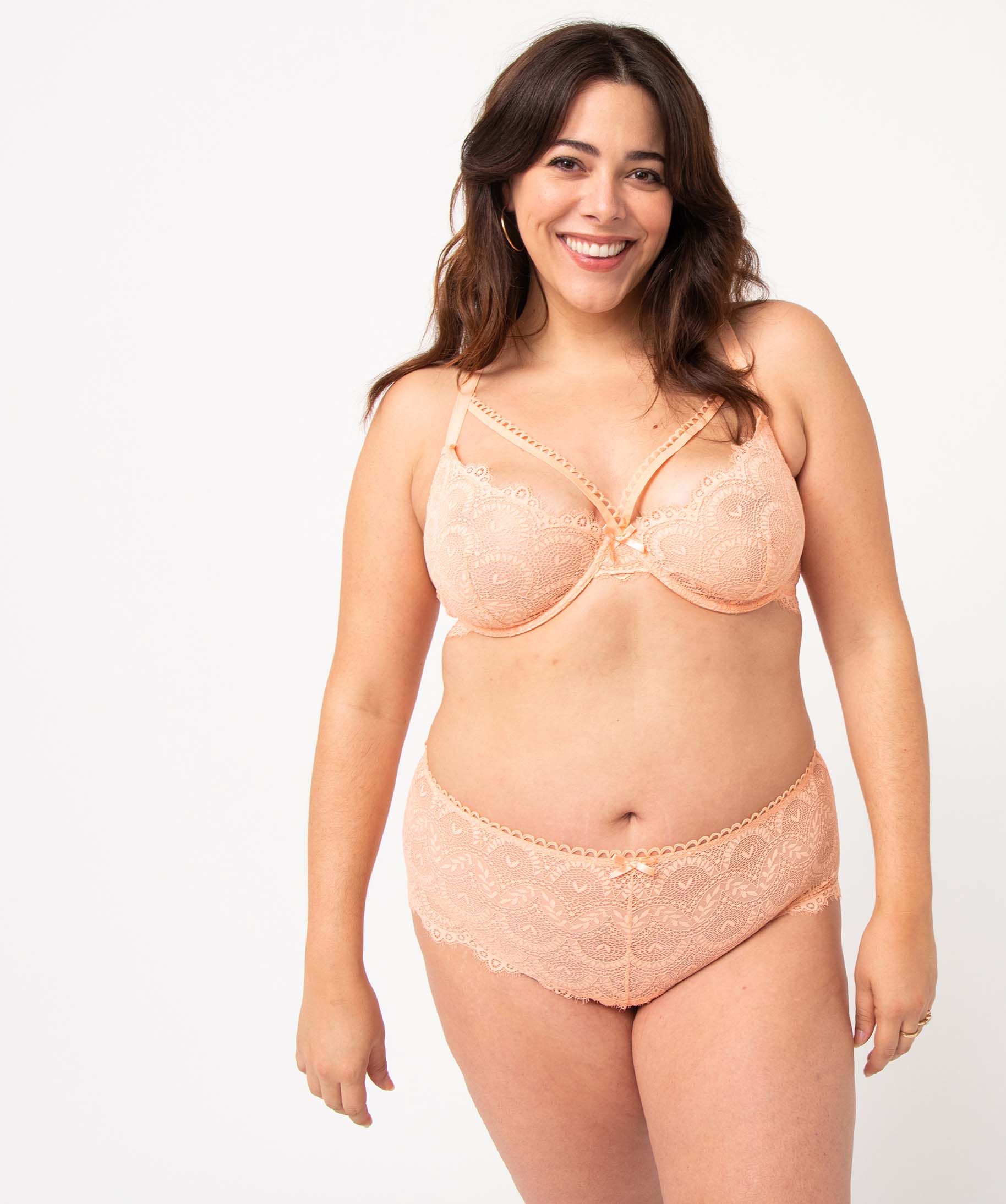 Soutien-gorge femme grande taille dos dentelle fantaisie rose | GEMO