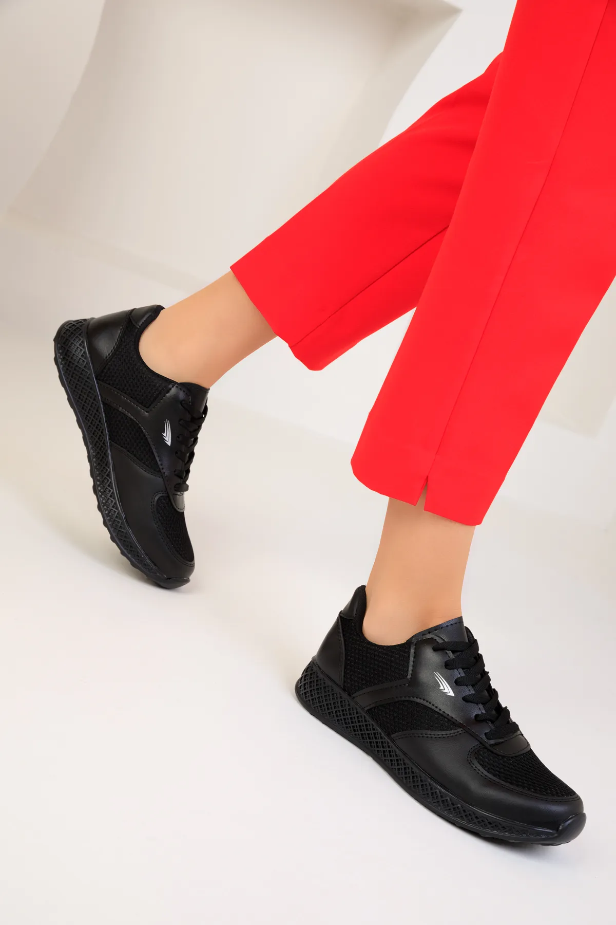 SOHO  Schwarz-Schwarze Damen Sneakers 17166