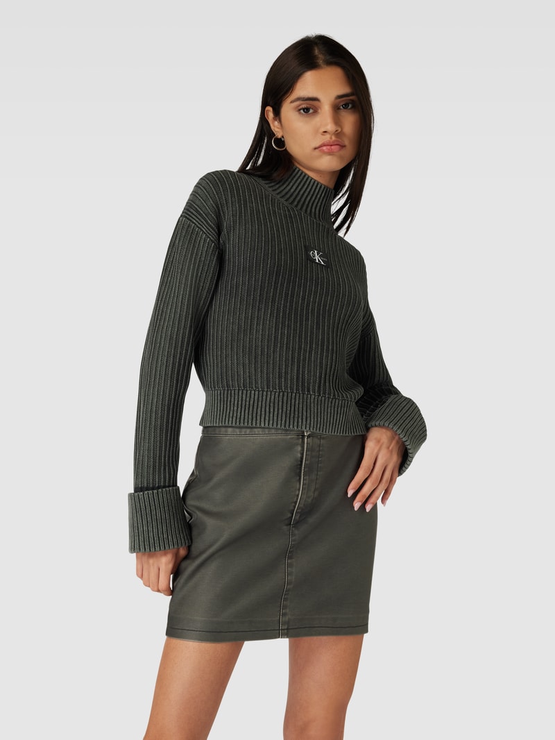 Strickpullover mit Label-Patch in black