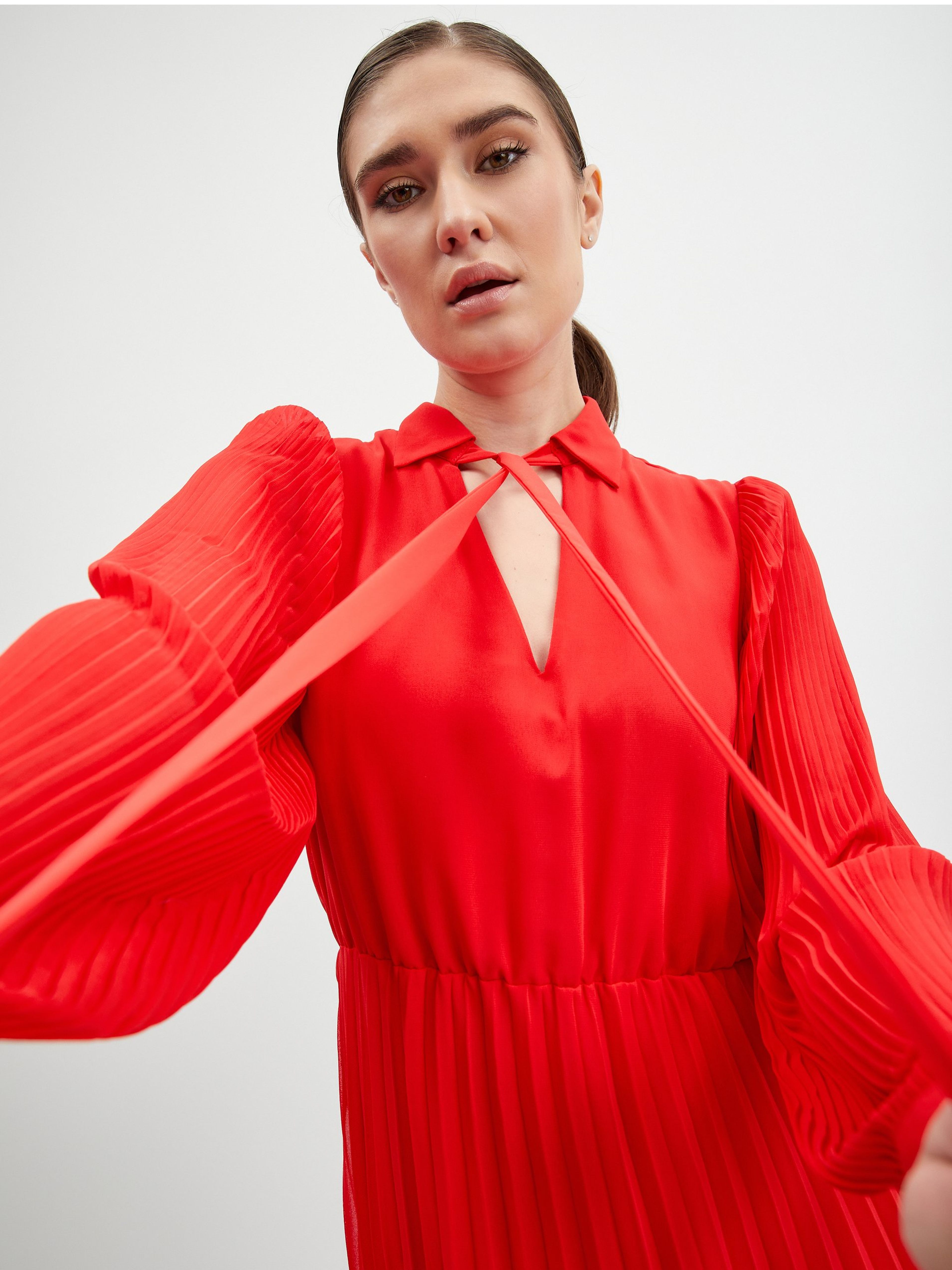 Rotes plissiertes Damen Midikleid ORSAY