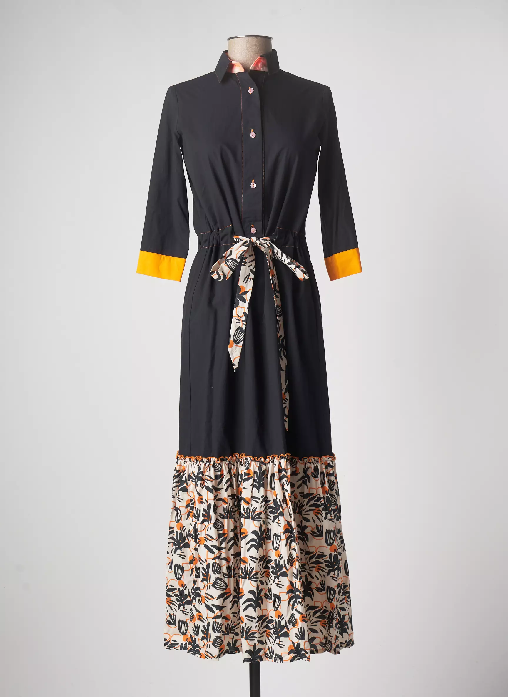 Pame Carrioni Robes Longues Femme couleur noir