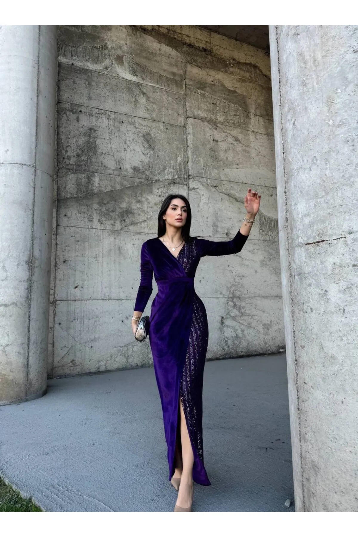 SONREİR  ABENDKLEID MIT PAYET-DETAIL