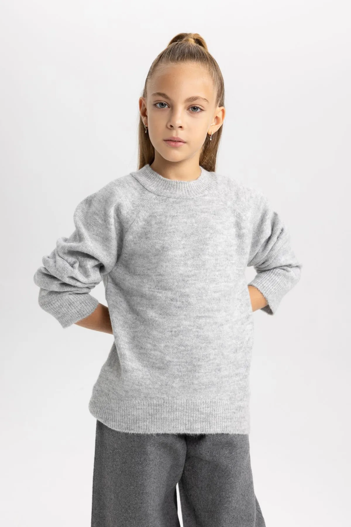 DeFacto  Pullover mit Rundhalsausschnitt für Mädchen A2294a823wn