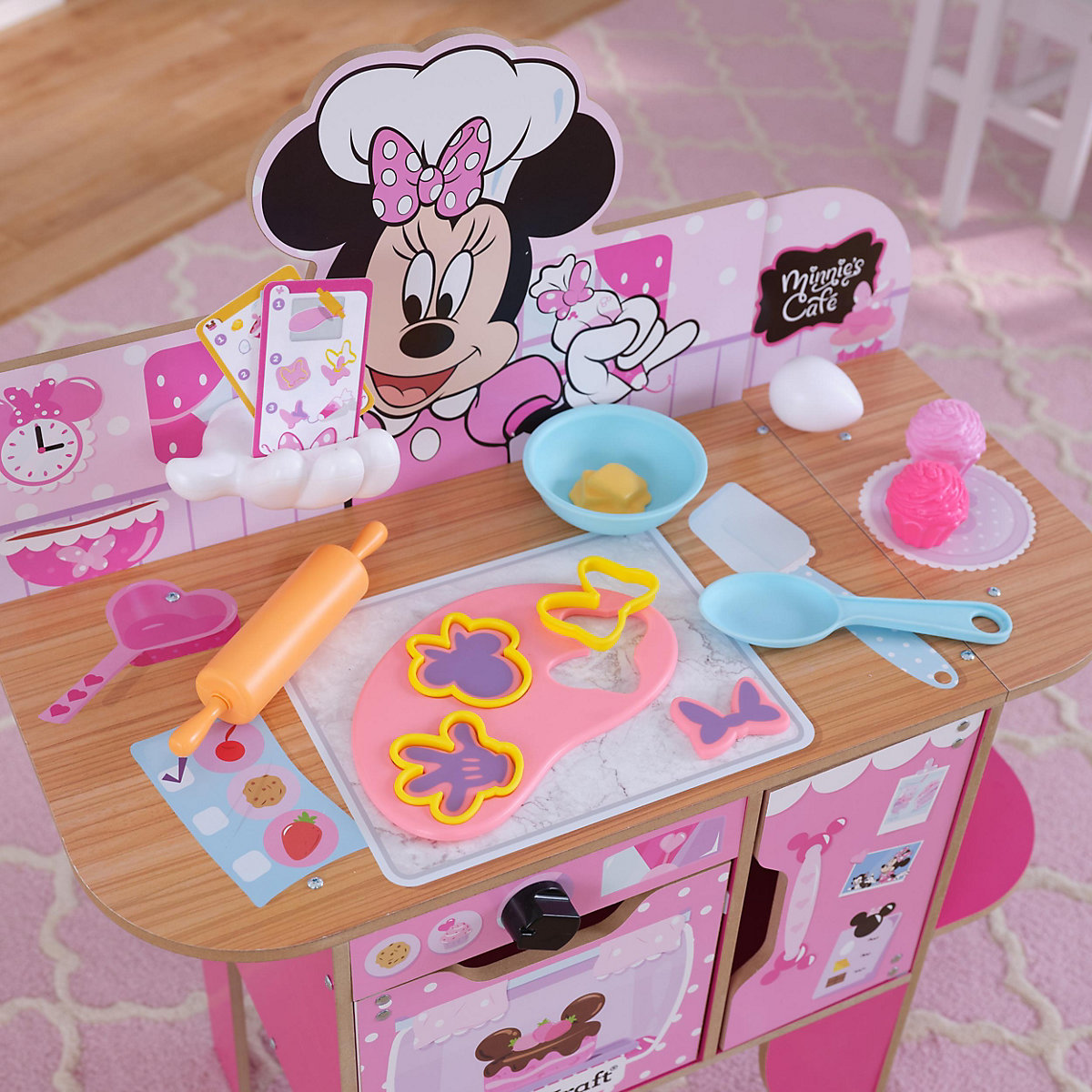 Minnie Mouse 2-in-1 Bakery & Kitchen
