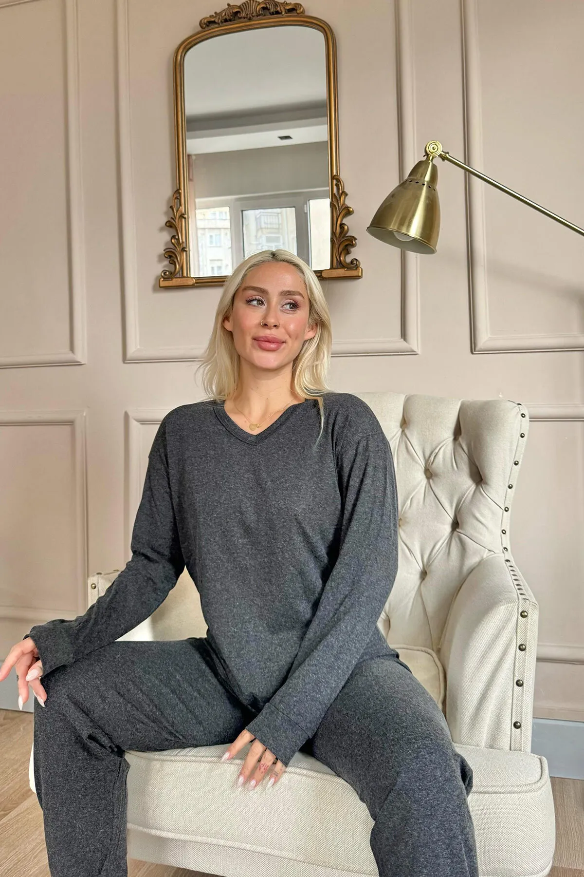 Pijamaevi  Langärmliges Damen-Pyjama-Set aus schwarzem Bambus