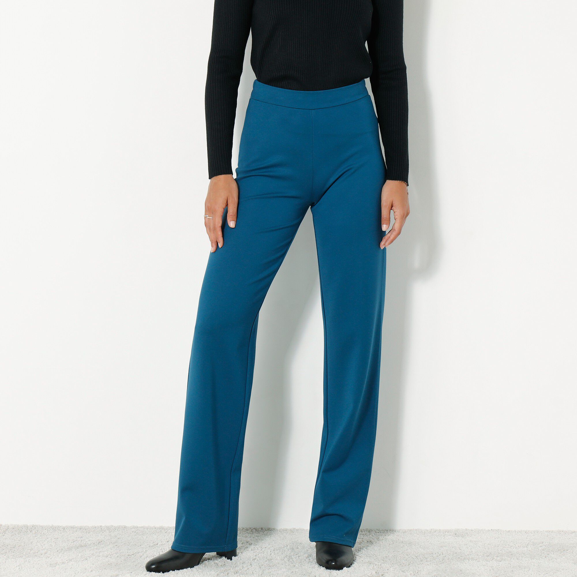 Pantalon droit large, maille milano