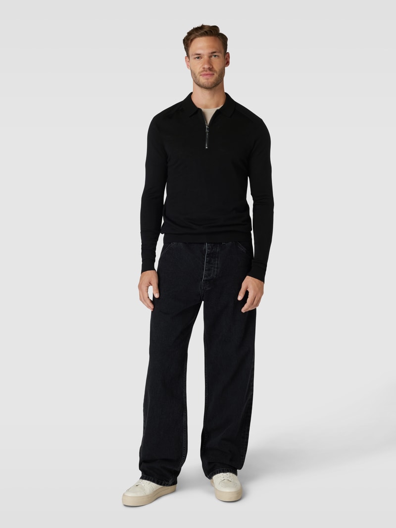 Pullover mit Polokragen aus Schurwolle in schwarz