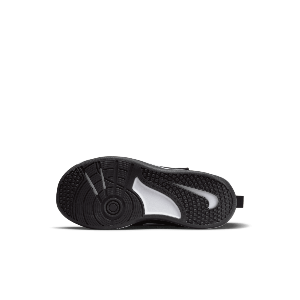 Nike Omni Multi Court DM9026-002 / schwarz