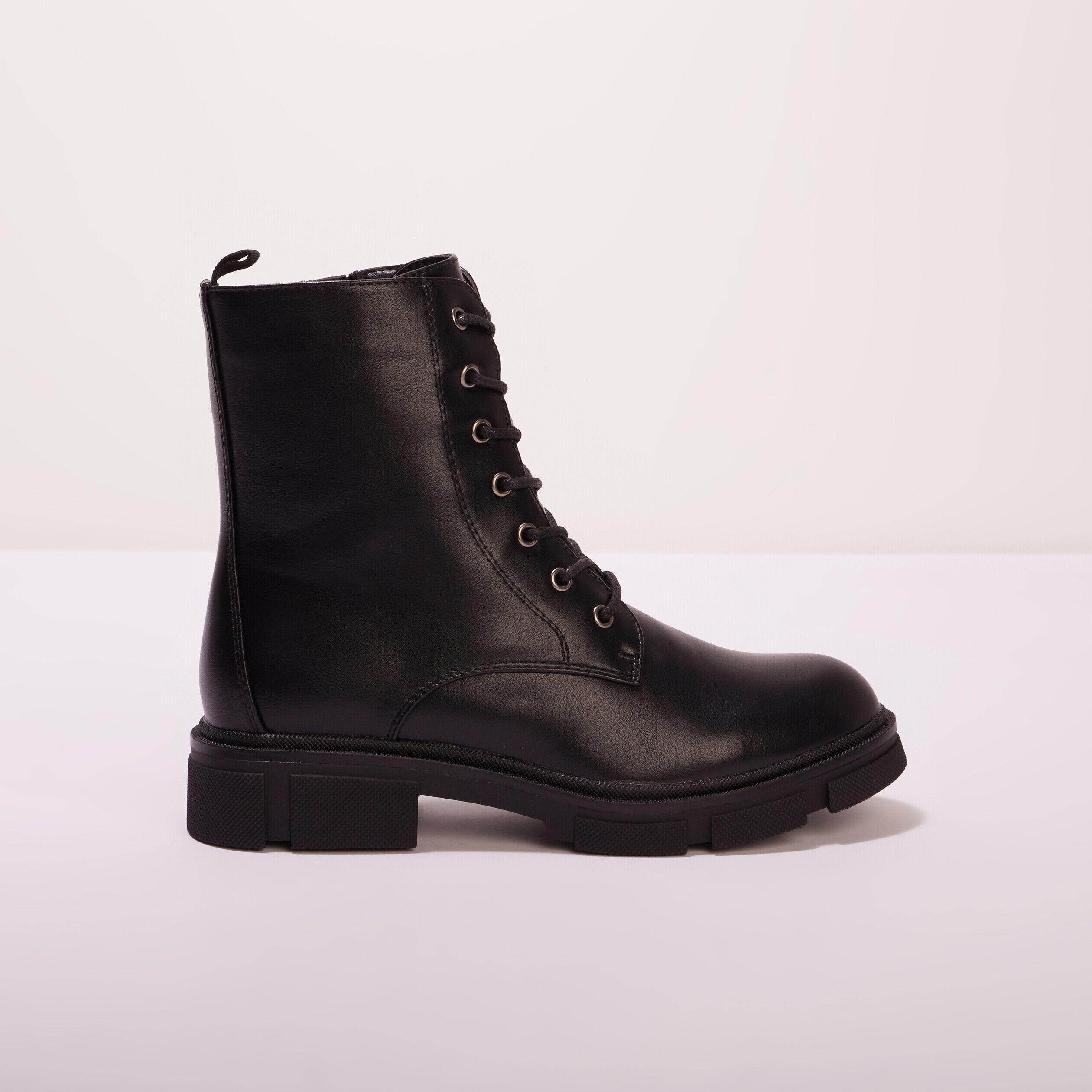 Bottines crantées zippées noir femme | Cache Cache