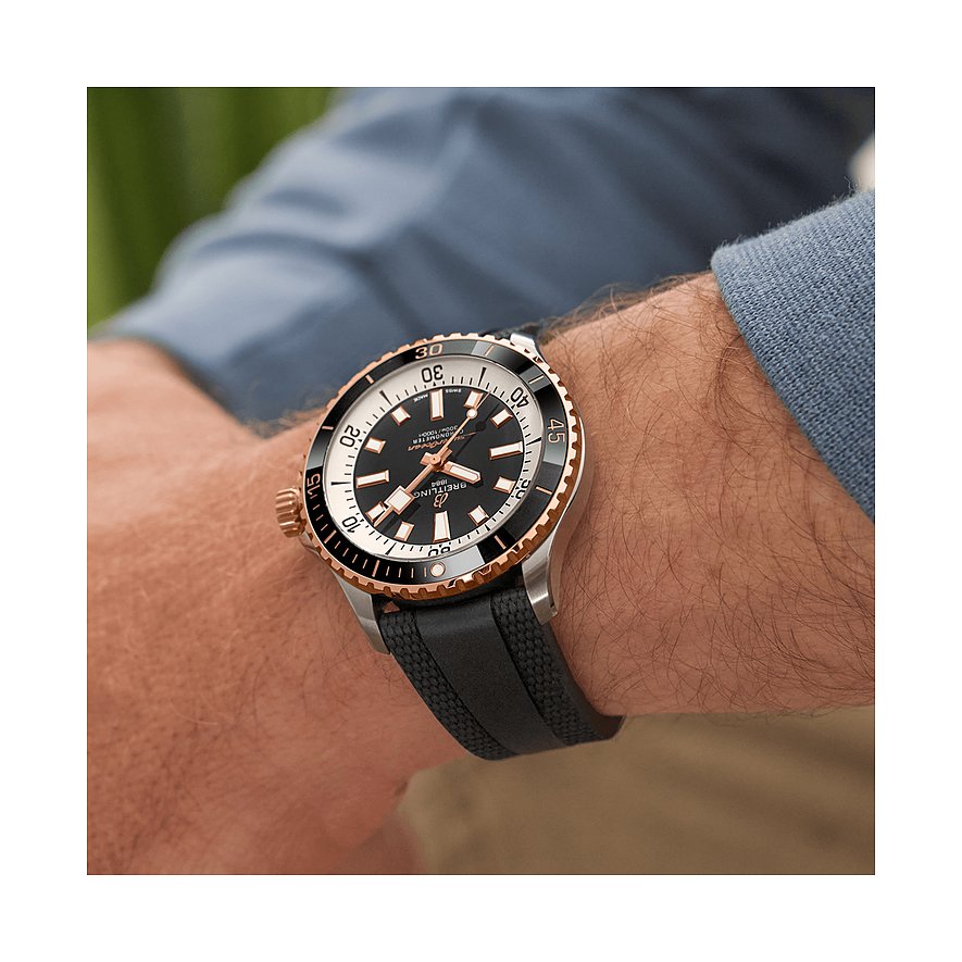 Breitling Herrenuhr Superocean Automatic 42