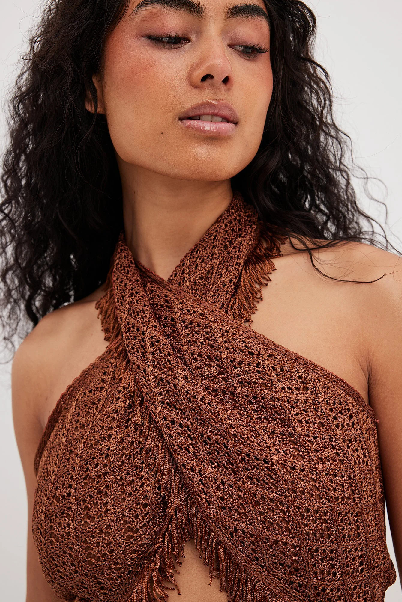 Gestricktes Wickeltop mit Fransendetails
