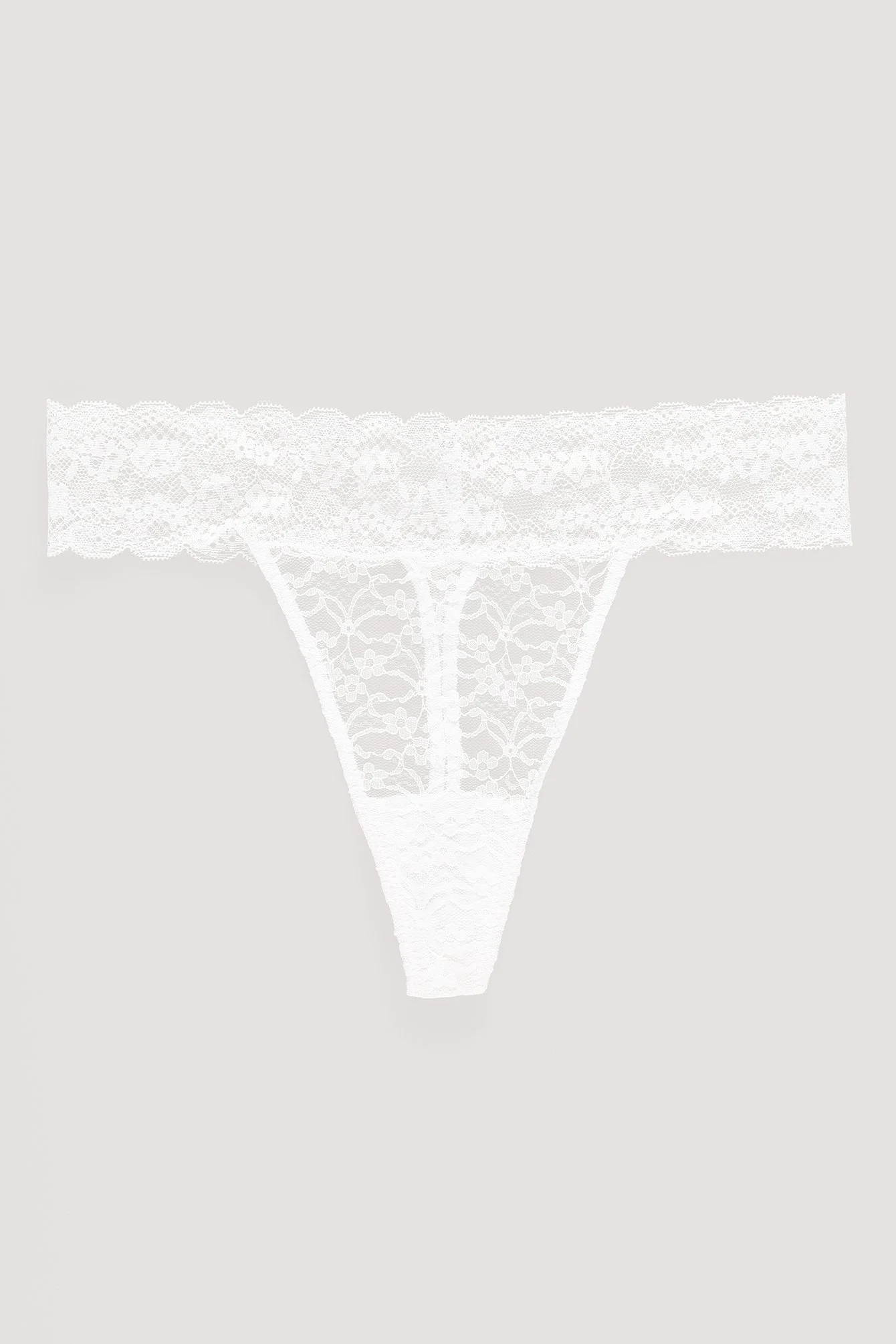 3er-Pack Strings mit Spitze