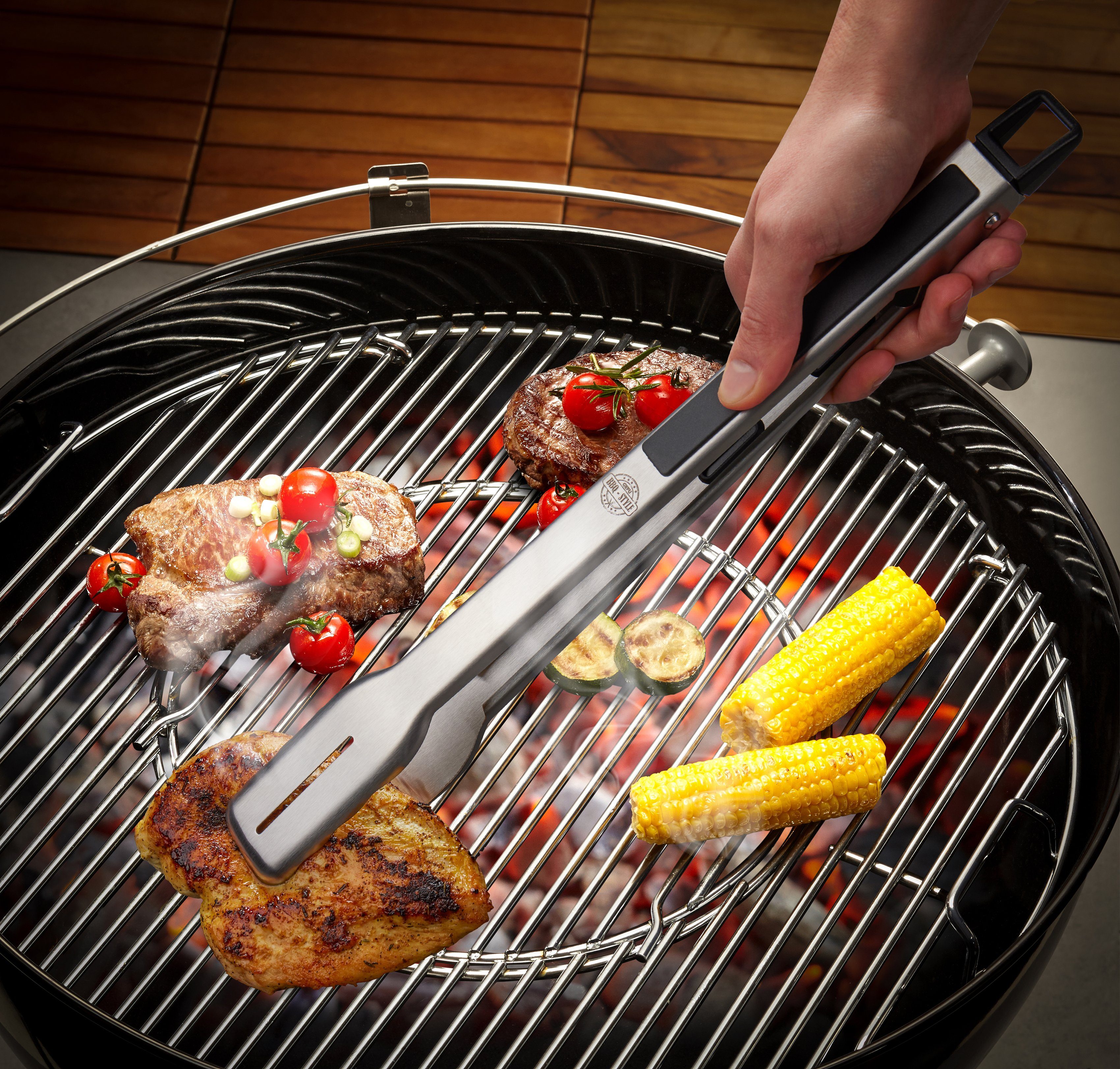 GEFU Grillzange BBQ, Verriegelungsmechanismus mit integrierter Öse zum Aufhängen, Edelstahl