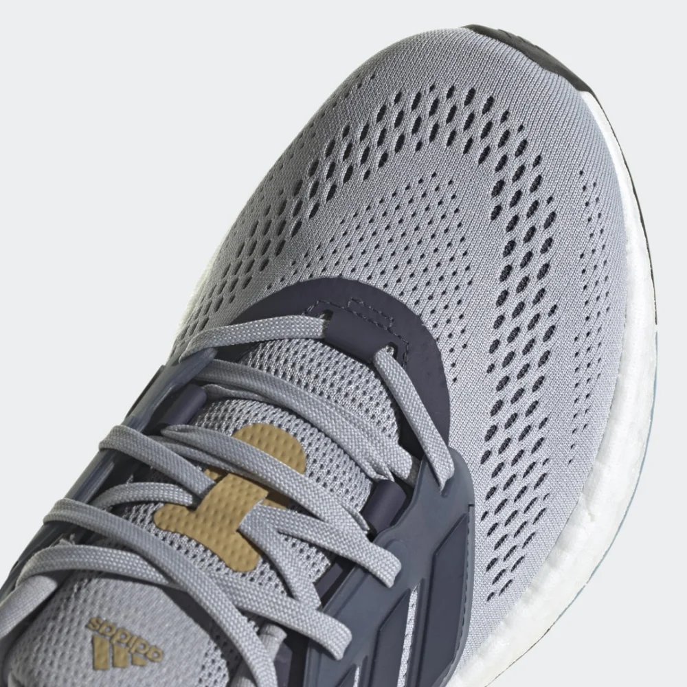 adidas Pureboost 22 HQ1451 / grau