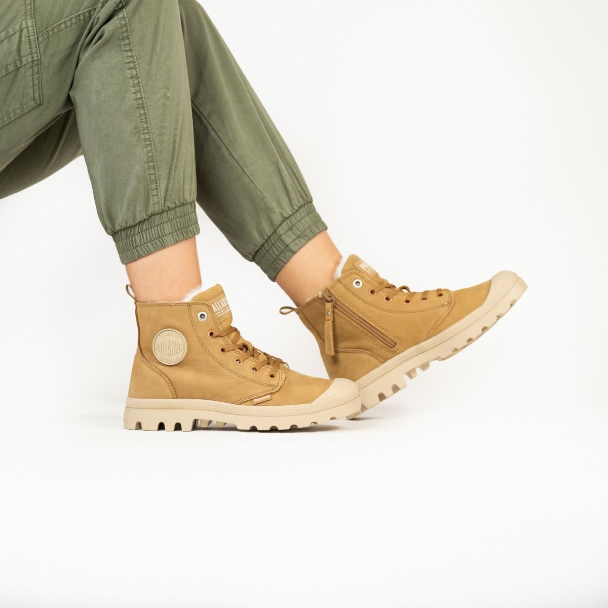 Palladium  PAMPA HI ZIP WL - camel